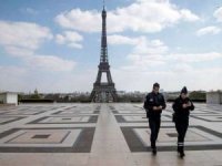 Fransa'da artan vakalar nedeniyle maske zorunluluğu geri getirildi