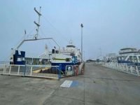 Çanakkale'de feribot seferleri fırtına nedeniyle iptal edildi