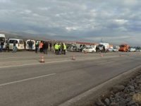 Ankara'da iki otomobil çarpıştı: 6 ölü 3 yaralı