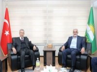 Bülent Arınç'tan HÜDA PAR Genel Başkanı Yapıcıoğlu'na ziyaret