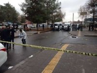 Diyarbakır Adliyesi önünde silahlı çatışma: 5 yaralı (GÜNCELLENDİ)