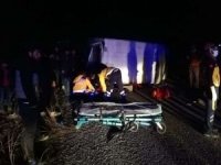 İşçi taşıyan minibüs devrildi: Bir ölü 6 yaralı