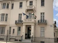Macaristan, Kiev Büyükelçiliğinin faaliyetlerini durdurdu