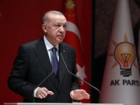 Cumhurbaşkanı Erdoğan: (CHP) Başörtüsü konusunu sinsiliklerin olduğu bir yasa teklifiyle yaptılar