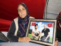 Evlat nöbetini sürdüren anne Çiftçi: Allah bu zulmü HDP/PKK'nın yanına bırakmasın