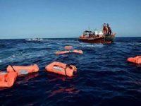 Tunus açıklarında tekne kazası: 3 göçmen hayatını kaybetti