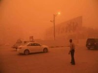 Kum fırtınası tüm Irak’ı etkisi altına aldı