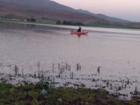 Ağrı'da balık yakalamak için göle giren çocuk boğuldu