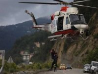 Sel felaketinde mahsur kalan 11 kişi helikopterle tahliye edildi