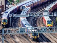 İngiltere'de demiryolu işçileri yeniden greve gideceklerini açıkladı