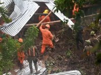 El Salvador'da meydana gelen toprak kaymasında 7 kişi öldü