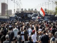 Bağdat'taki gösterilerde 100'den fazla kişi yaralandı