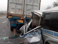 Nijerya'da minibüs tıra çarptı: 10 ölü