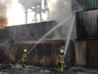 İskenderun Limanı'nda yaşanan yangın söndürüldü, soğutma çalışmaları devam ediyor