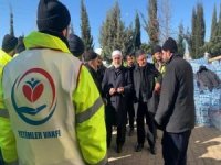 İTTİHADUL ULEMA Genel Başkanı Kılıçarslan deprem bölgesinde yardım kuruluşlarını ziyaret etti