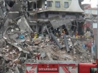 Diyarbakır'da depremde 7 sağlık çalışanı hayatını kaybetti