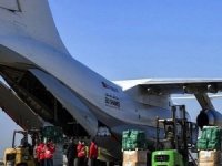 BAE'den depremzedelere 217 uçak yardım malzemesi