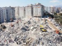 Depremlerde yıkılan binaların müteahhitleri ile ilgili soruşturmalar devam ediyor