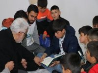 Yapıcıoğlu, deprem bölgesinde ders alan çocuklar Kur'an-ı Kerim halkasına katıldı