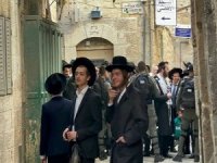 Siyonist Yahudilerin Mescid-i Aksa'ya Pesah Bayramı baskını sürüyor