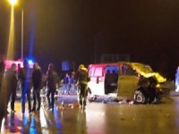 Denizli'de otomobil ile minibüs çarpıştı: 4 ölü, 3 yaralı