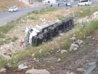 Şanlıurfa'da 3 araç kazaya karıştı: 2 yaralı