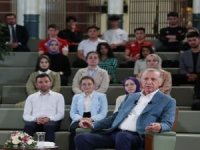Erdoğan: Genç kardeşlerimin desteğine güveniyorum