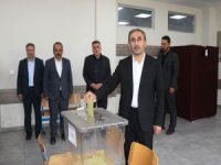 Gaziantep Milletvekili Şehzade Demir oyunu kullandı