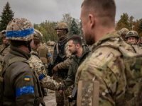 Ukrayna Devlet Başkanı Zelenski, karşı saldırı başlattıklarını açıkladı