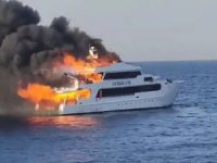 Mısır’da tekne yangını: 3 kayıp