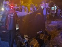 Bitlis'te iki otomobil çarpıştı: 4'ü çocuk 8 yaralı