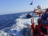 Düzensiz göçmenleri taşıyan botun batması sonucu 51 kişi öldü