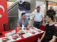 BATÜ Rektörü Demir Batman Üniversitesi stantlarını ziyaret etti