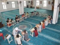 Yaz Kur'an kursları ile camiler çocuklarla şenleniyor