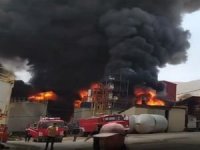 İran'da petrol rafinerisinde yangın