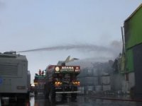 Vali Elban: Adana'da çıkan yangından 18 iş yeri etkilendi