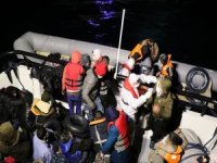 Çanakkale açıklarında 62 düzensiz göçmen kurtarıldı