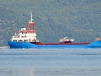 Rusya Karadeniz'de bir gemiye uyarı ateşi açtı