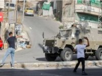 İşgalcilerin abluka altına aldığı El Halil'de okullar tatil edildi