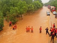 Çin'de sel tedbirleri kapsamında 10 bölgede acil durum ilan edildi