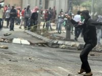 Batı Şeria ve Kudüs'te 24 saatte 22 direniş eylemi: 2 işgalci yerleşimci yaralandı
