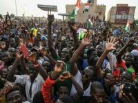 Nijer’de Fransa karşıtı protesto