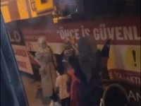 İzmir'de Suriyeli kadın ve çocuklar aşağılanarak otobüsten indirildi