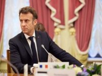 Macron, Fransa'nın Nijer Büyükelçisinin rehin alındığını açıkladı