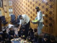 Umut Kervanından Afganistan'da medrese öğrencilerine sıcak yemek