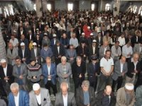 Gazze'deki şehidler için gıyabi cenaze namazı kılındı
