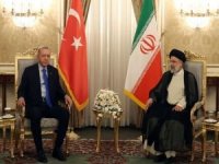 Cumhurbaşkanı Erdoğan İranlı Cumhurbaşkanı Reisi ile bir araya geldi