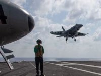 Akdeniz'e düşen ABD uçağında 5 kişi öldü