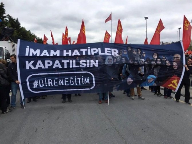 1-mayis-yuruyusunde-imam-hatip-hedef-alindi.jpg
