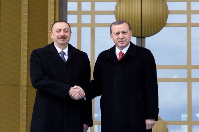 aliyev-cumhurbaskanligi-kulliyesinde-003.jpg